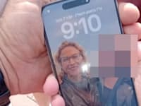 הטלפון שאותר בחוף הים / צילום: חדשות 12