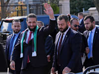 נשיא סוריה אחמד א-שרא מגיע לפגישה עם נשיא ארה''ב דונלד טראמפ בוושינגטון / צילום: ap, Jacquelyn Martin