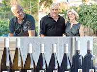 מימין: שרונה ודורון בלוגולובסקי, אסף פז, יינות של ויתקין / צילום: בועז לביא ושני צדיקריו