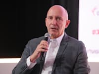 מנכ''ל קבוצת חיפה, מוטי לוין, בוועידת ישראל לעסקים 2025 / צילום: כדיה לוי
