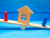 כיצד לאזן נכון משאבים בזמן גירושים / צילום: Shutterstock