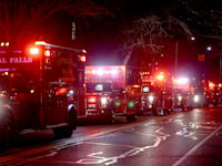 אמבולנסים בדרך לאוניברסיטת בראון לאחר אירוע הירי / צילום: ap, Mark Stockwell