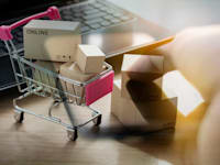 קניות באינטרנט / אילוסטרציה: Shutterstock