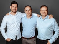 מייסדי פיירבלוקס: פבל ברנגולץ (מימין לשמאל) מיכאל שאולוב ועידן עפרת / צילום: באדיבות פיירבלוקס