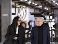 שרגא ברוש עם עורכת דינו איריס ניב-סבאג בבית המשפט, היום / צילום: מאור גולן