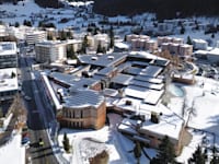 מרכז הקונגרסים בדאבוס לקראת הכינוס השנתי של הפורום הכלכלי העולמי (WEF) / צילום: Reuters, Denis Balibouse