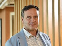 אשר עוז, מנכ״ל אפליטקסי עוז / צילום: ראובן קסטרו אשר עוז, מנכ״ל אפליטקסי עוז / צילום: ראובן קסטרו