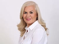 עתליה שמלצר ז''ל, נשיאת קבוצת שלמה / צילום: עזרא לוי