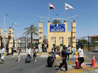 מעבר הגבול בטאבה / צילום: ap, STR