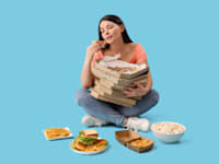 למה אנחנו אוכלים יותר בזמן מלחמה? / צילום: Shutterstock