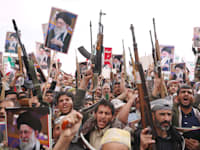 החות'ים בצנעא / צילום: ap, Osamah Abdulrahma