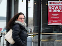 שלט דרושים במסעדה בארה''ב (ארכיון) / צילום: ap, Nam Y. Huh