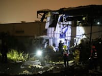 הפגיעה במפעל אירוסול בפ''ת / צילום: ap, Zwigenberg Ohad