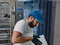 הגבן תמיר פרץ. ''אנשים מפרגנים'' / צילום: שניר (סופגי) גואטה