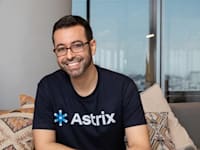 אלון ג'קסון / צילום: אסטריקס