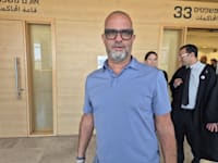 אייל רביד, מנכ''ל ובעלי רשת ויקטורי, בבית המשפט