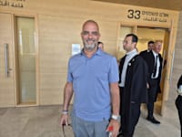 אייל רביד, מנכ''ל ובעלי רשת ויקטורי, בבית המשפט / צילום: גלובס