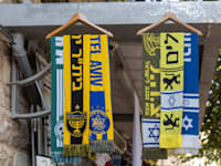 באיזה שיר ישראלי מוזכר הפסד ה־5:0 של מכבי תל אביב למכבי חיפה? / צילום: Shutterstock