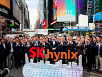 הנפקת חברת SK HYNIX / צילום: Reuters, Angelina Katsanis
