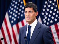 יו''ר הפדרל ריזרב, קווין וורש / צילום: Reuters, Tom Williams/CQ Roll Call/Sipa USA