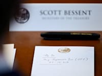 רשימת המשימות של בסנט: ''לקנות ין יפני'' / צילום: Reuters, Daniel Heuer
