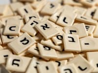 אותיות בעברית / צילום: Shutterstock