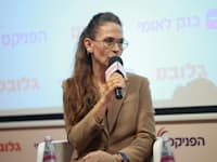 יפעת אורון, מנכ''לית בלקסטון ישראל, בכנס משקיעות גלובס / צילום: שלומי יוסף