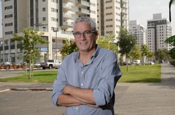 מתי דב. במגוריט מאז הקמתה / צילום: איל יצהר מתי דב. במגוריט מאז הקמתה / צילום: איל יצהר
