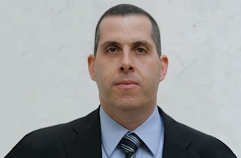 רו''ח אפי סנדרוב, המנהל המורשה של חברת סלייס / צילום: באדיבות מגדל רו''ח אפי סנדרוב, המנהל המורשה של חברת סלייס / צילום: באדיבות מגדל