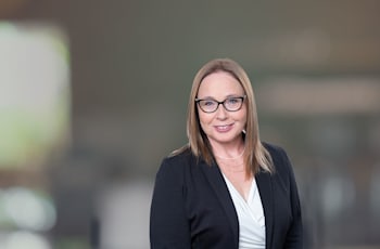 מיכל מור, מנכ''לית ומייסדת סמארט שוטר / צילום: מאיה חבקין מיכל מור, מנכ''לית ומייסדת סמארט שוטר / צילום: מאיה חבקין