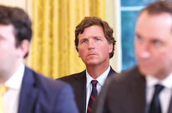 טאקר קרלסון - פרשן פוליטי / צילום: Reuters, Kevin Lamarque טאקר קרלסון - פרשן פוליטי / צילום: Reuters, Kevin Lamarque