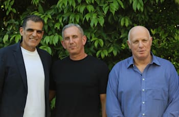 אבי טראוב, דניאל הגרי ואלון בן צור באירוע איגוד ההייטק הישראלי / צילום: אמיר מאירי אבי טראוב, דניאל הגרי ואלון בן צור באירוע איגוד ההייטק הישראלי / צילום: אמיר מאירי