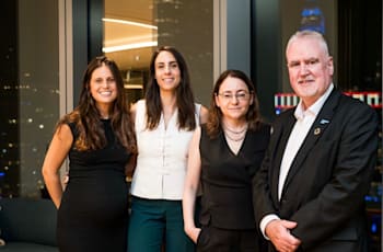 מייק הייס (KPMG), ד''ר רות דגן (הרצוג), הדס מישלי נצר ושרון ברויד גולדברג (מרכז אריסון) / צילום: KPMG