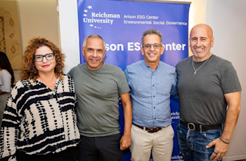 בתמונה (מימין): אבנר סטפק יו''ר ובעלים של מיטב, פרופ' עלי בוקשפן ופרופ' ניראון חשאי (מרכז אריסון) ויפעת שמואלביץ' (הקרן המשפחתית על שם תד אריסון) / צילום: אלון גלבוע בתמונה (מימין): אבנר סטפק יו''ר ובעלים של מיטב, פרופ' עלי בוקשפן ופרופ' ניראון חשאי (מרכז אריסון) ויפעת שמואלביץ' (הקרן המשפחתית על שם תד אריסון) / צילום: אלון גלבוע