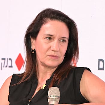 טלי פולג, סמנכ''לית השיווק של בזק / צילום: תמר מצפי טלי פולג, סמנכ''לית השיווק של בזק / צילום: תמר מצפי