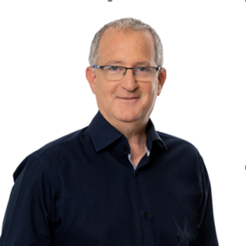 עפר פירט, התובע הייצוגי ויו''ר פירסט ליברה / צילום: משרד FWMK