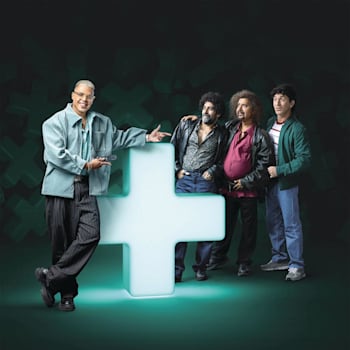 סטטיק ושלישיית ''מה קשור'' / צילום: מיכה לובטון סטטיק ושלישיית ''מה קשור'' / צילום: מיכה לובטון