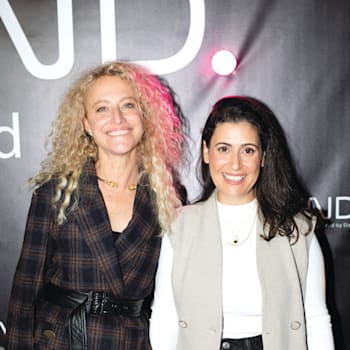 ליאת בקייר עם מעין שריג ראש תקשורת מטא, שהשתתפה באירוע / צילום: עמית נעים ליאת בקייר עם מעין שריג ראש תקשורת מטא, שהשתתפה באירוע / צילום: עמית נעים