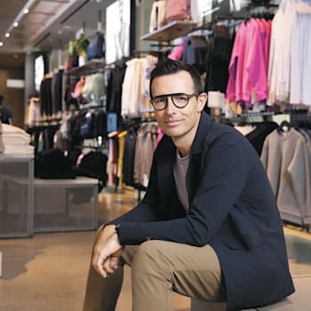 בדרך החוצה. קלוין מקדונלד, מנכ''ל לולולמון / צילום: ap, Business Wire בדרך החוצה. קלוין מקדונלד, מנכ''ל לולולמון / צילום: ap, Business Wire