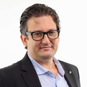 תומר ירושלמי, מנהל אגף מכירות ומוצר בלקסוס ישראל / צילום: אריאל זננדברג תומר ירושלמי, מנהל אגף מכירות ומוצר בלקסוס ישראל / צילום: אריאל זננדברג