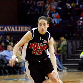 שי דורון על הפרקט. ''רציתי להבין מה יותר קשה מספורט'' / צילום: Reuters, Geoff Burke-USA TODAY Sports שי דורון על הפרקט. ''רציתי להבין מה יותר קשה מספורט'' / צילום: Reuters, Geoff Burke-USA TODAY Sports