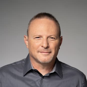 דרור בהט, yes ופלאפון / צילום: רמי זרנגר