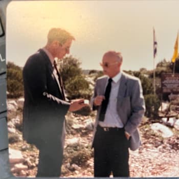 זיהה את ההזדמנות. אברמסון ועברי, 1985 / צילום: הארכיון הפרטי של דוד עברי