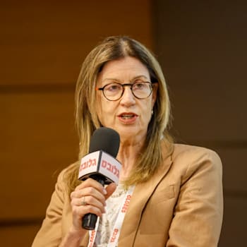 רונית הראל בן זאב, מנכ״לית P&S מעלות, בכנס ''עושים לונג על ישראל'' / צילום: שלומי יוסף רונית הראל בן זאב, מנכ״לית P&S מעלות, בכנס ''עושים לונג על ישראל'' / צילום: שלומי יוסף