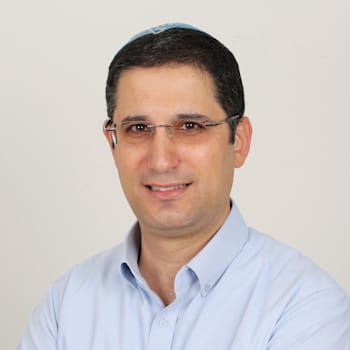 אבי בדולב / צילום: מזרחי טפחות אבי בדולב / צילום: מזרחי טפחות