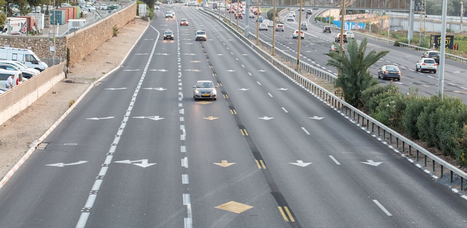 כביש החוף. יוסט מזרחה לטובת הרחבה של ג'סר א־זרקא / צילום: מעיין סלע