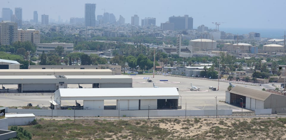 שדה דב / צילום: איל יצהר