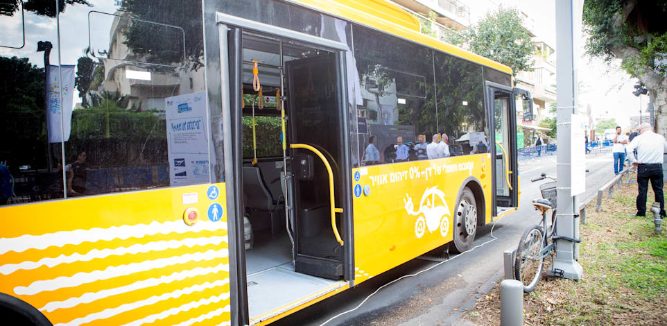אוטובוס חשמלי של דן / צילום: שלומי יוסף