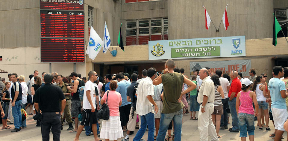 בקו''ם לשכת גיוס תל השומר / צילום: משה מילנר - לע''מ