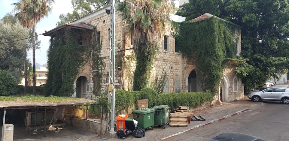 בניין נטוש בחיפה / צילום: ויטלי דותן לובוב